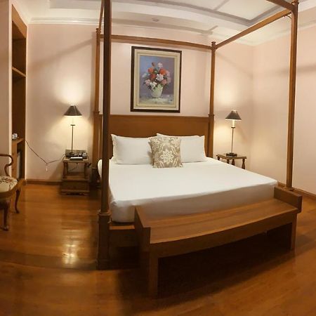 Sarita Bed And Breakfast Laoag Eksteriør bilde