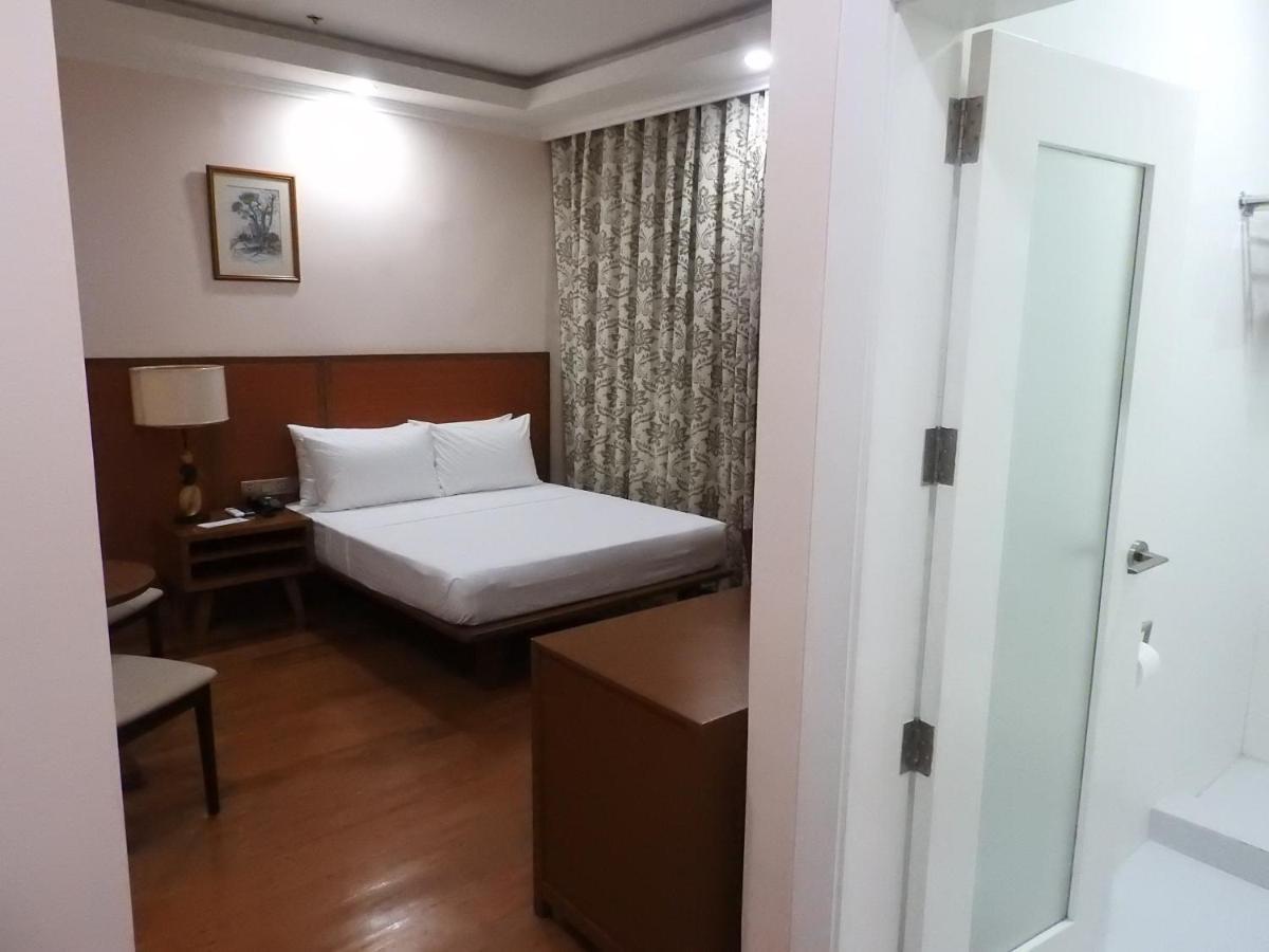 Sarita Bed And Breakfast Laoag Eksteriør bilde