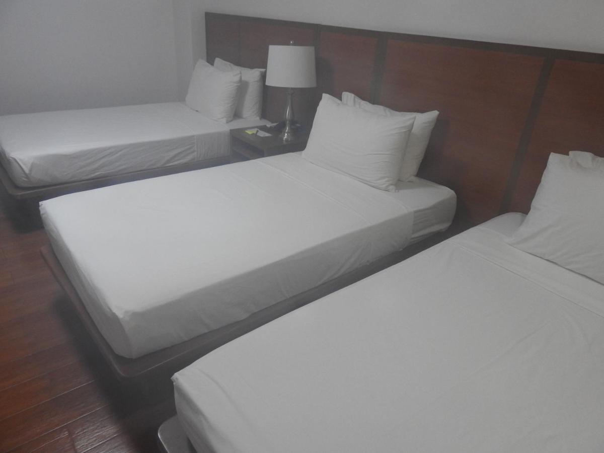 Sarita Bed And Breakfast Laoag Eksteriør bilde